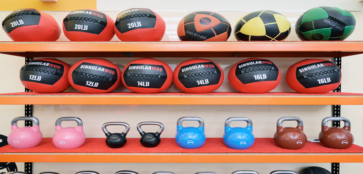 Kettlebell y balones medicinales